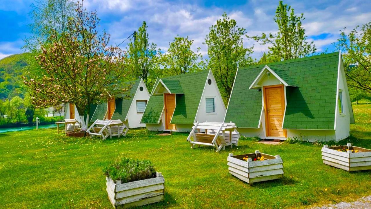 Hotel Una Kamp à Bosanska Krupa Extérieur photo