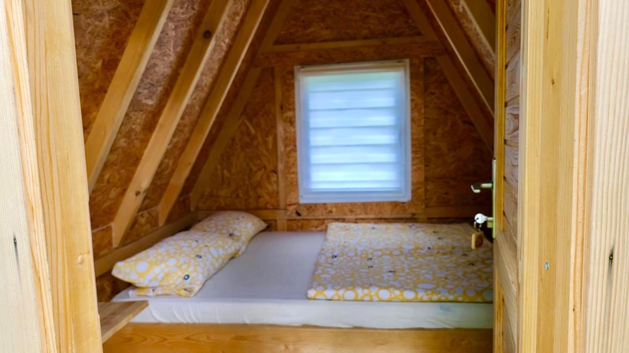 Hotel Una Kamp à Bosanska Krupa Extérieur photo